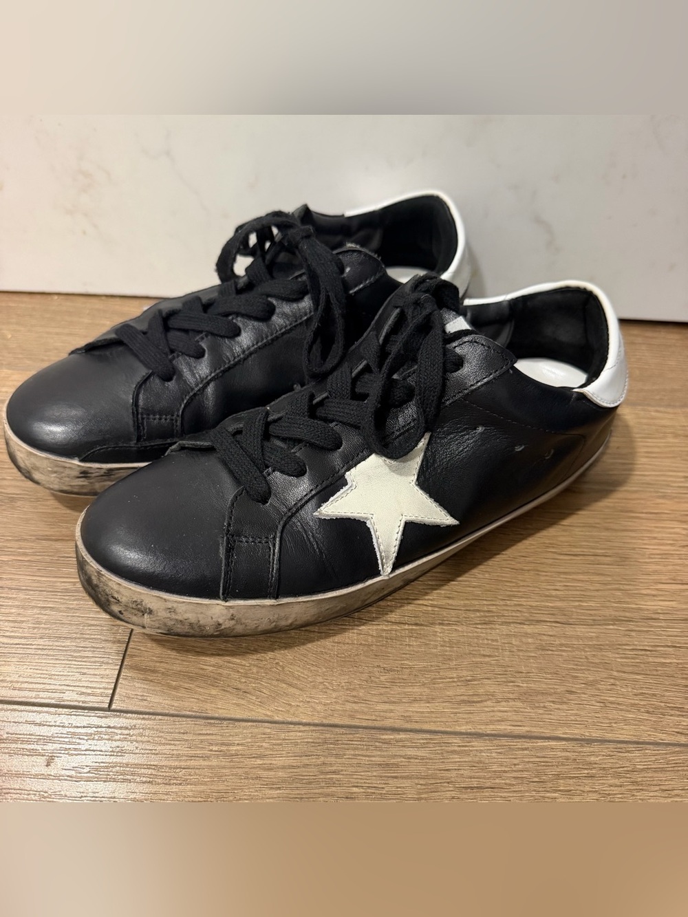 Walking black and white star sneakers , women 38